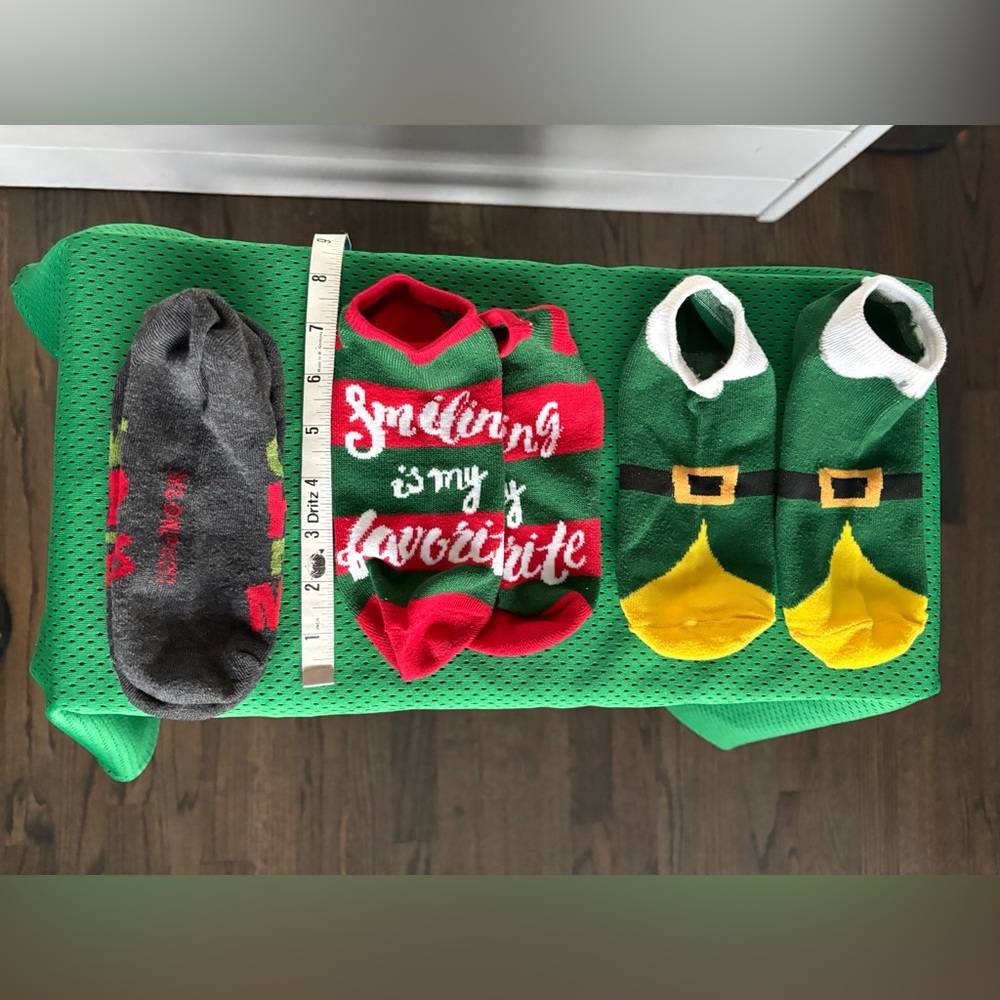 ELF MOVIE SOCKS | 4 Pairs | Christmas Holiday | Variety of Styles | Size 5-11 - Picture 4 of 11